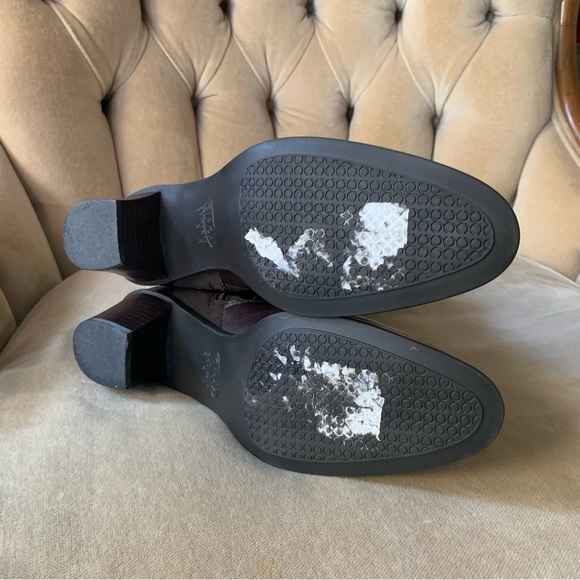 Circa Joan & David brown ankle boots - Picture 4 of 4